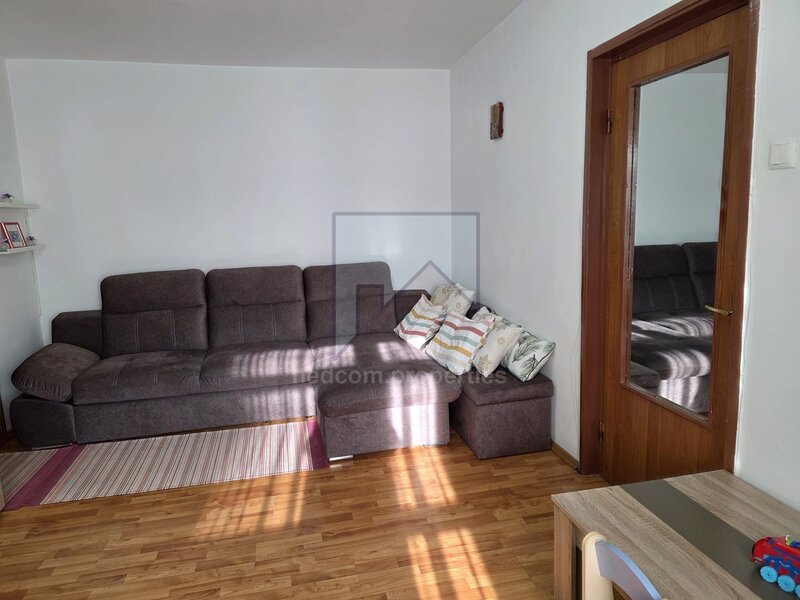 Rahova, Barca, vanzare apartament 2 camere.