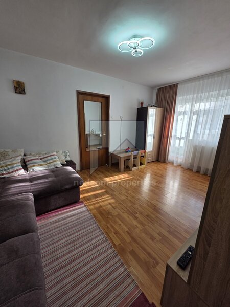 Rahova, Barca, vanzare apartament 2 camere.